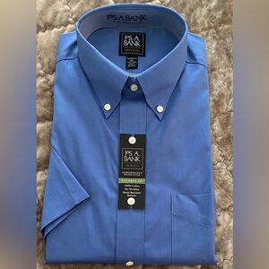 Brand New 💯 cotton Wrinkle Free Jos. A. Bank Men's Blue Button Down Shirt